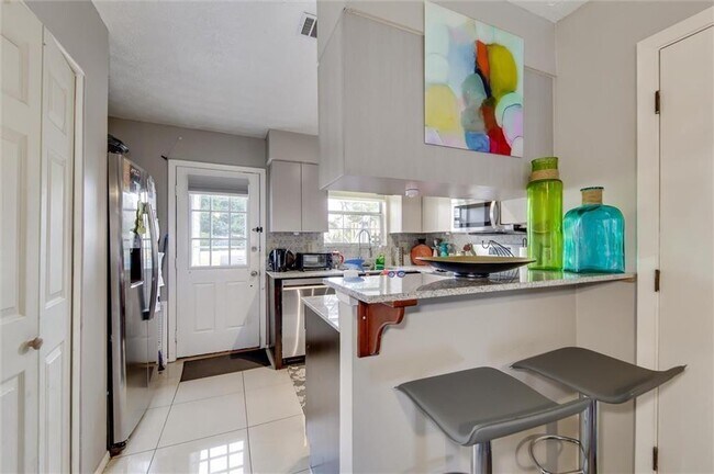Building Photo - 6638 Witherington Ct NW