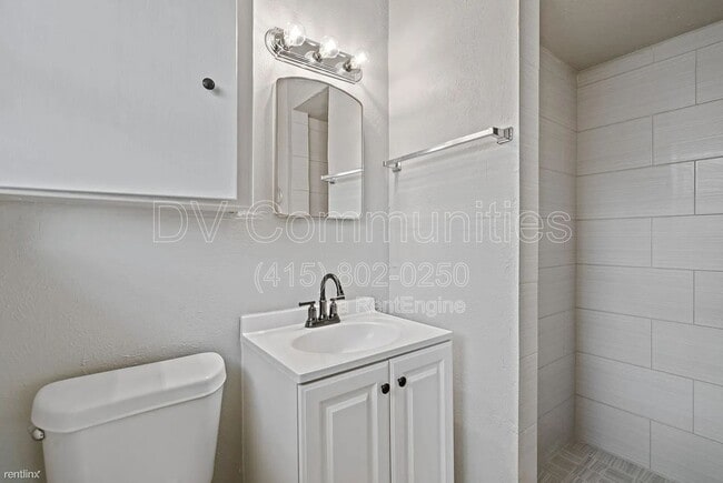 Building Photo - 4025 Field St