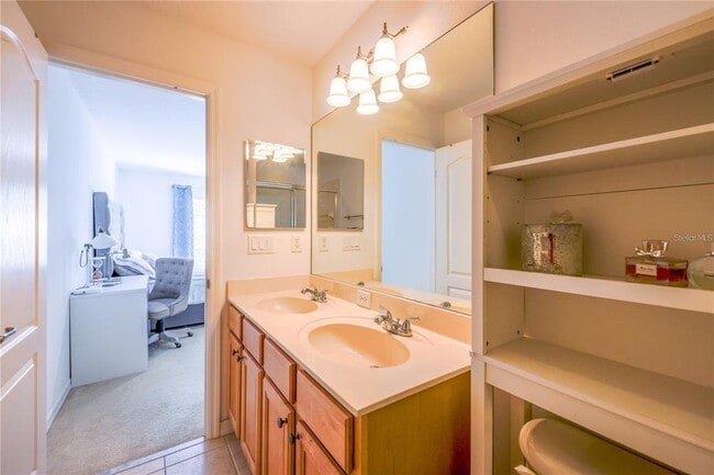 Building Photo - 14128 Avenue of the Groves