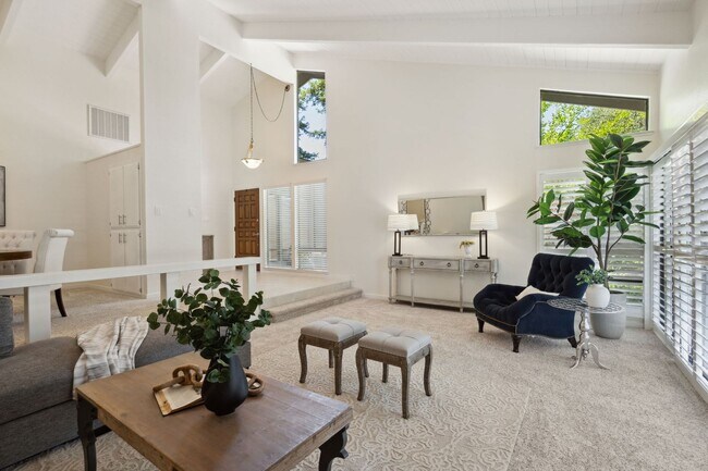 Building Photo - Single Level Luxury Home in Carmichael