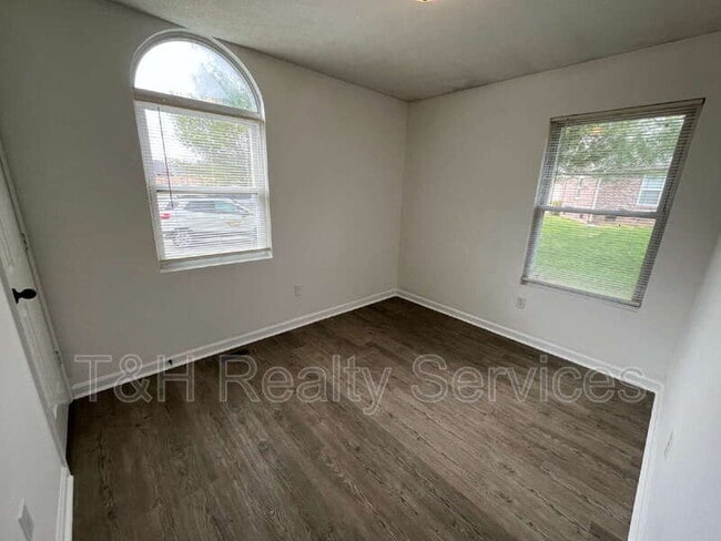 Building Photo - 4807 IN-39