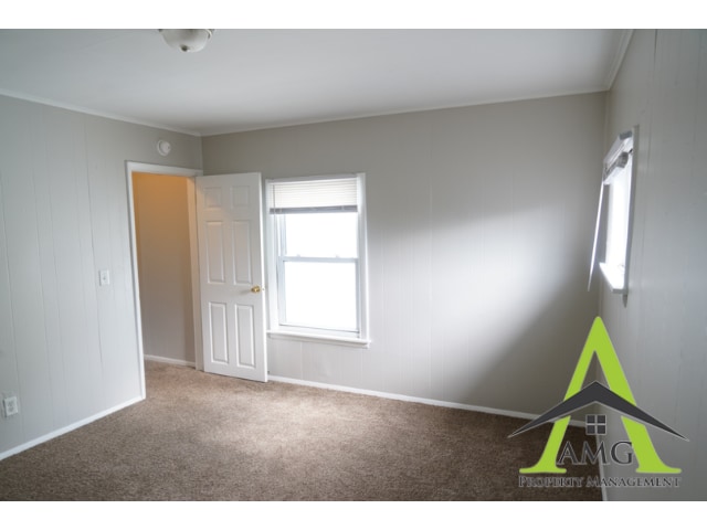 Building Photo - 621 Coffey St