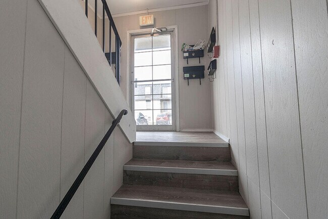 Building Photo - 3408 Balboa Ln