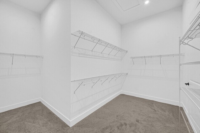 Building Photo - 9528 St Germain Dr