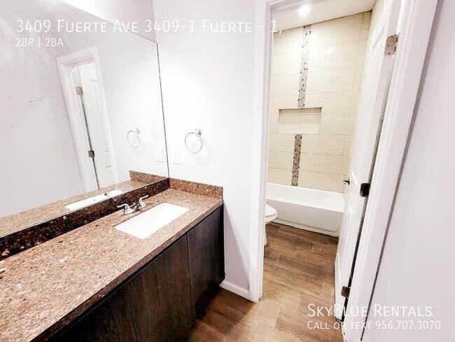 Building Photo - 3409 Fuerte Ave