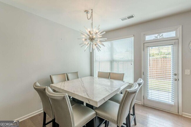 Building Photo - 5725 Radford Loop