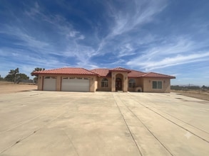 Building Photo - 8744 Mono Rd