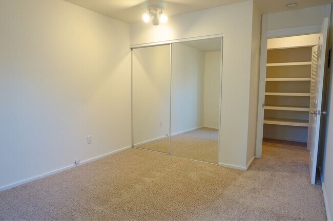 Building Photo - Cozy 2 bedroom 1 bath condo for rent right in Niwot at Cottonwood Park!