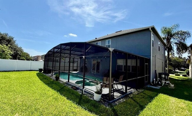 Building Photo - 14748 Tullamore Loop