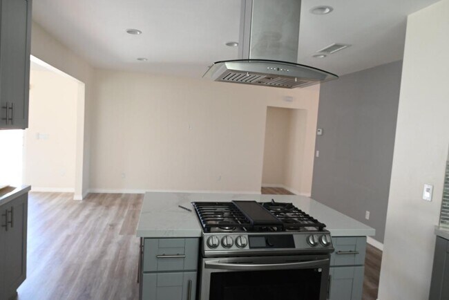 Building Photo - 20503 Madrona Ave