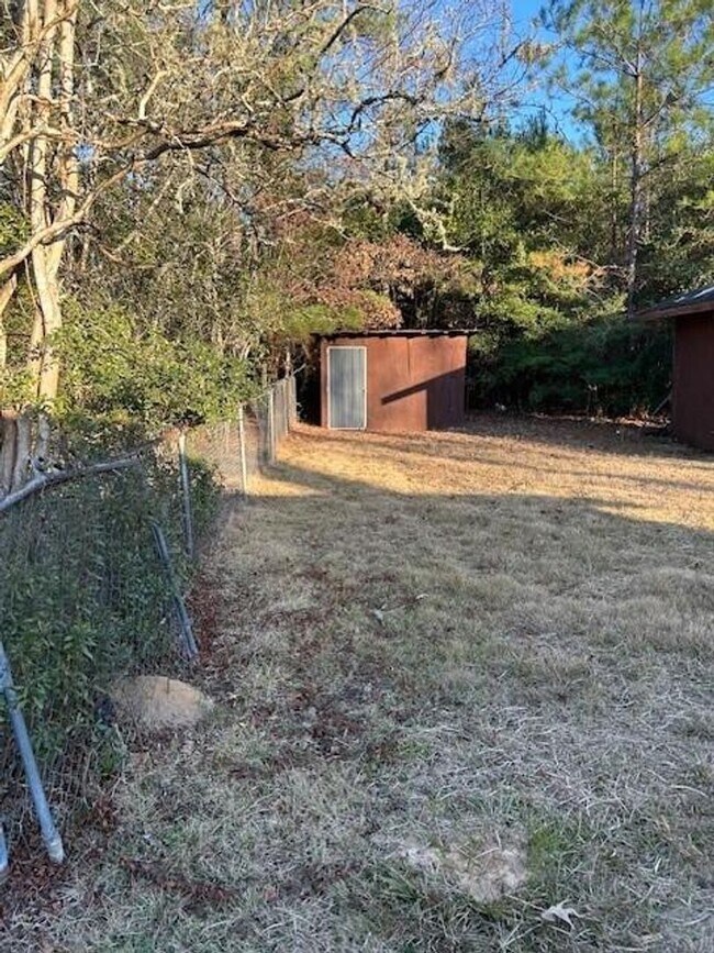 Building Photo - 446 Earl Perkins Rd