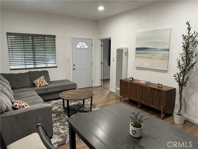 Building Photo - 533 E 36th St