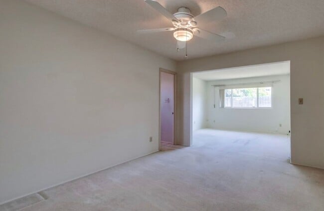 Building Photo - Charming 3 Bedroom Home in Serra Mesa