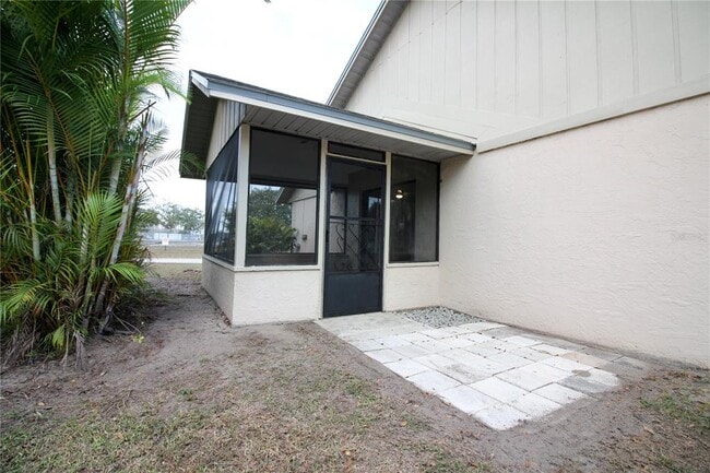 Building Photo - 5004 Fairfield Dr