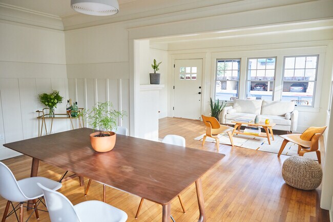 Building Photo - 149 S Vendome St