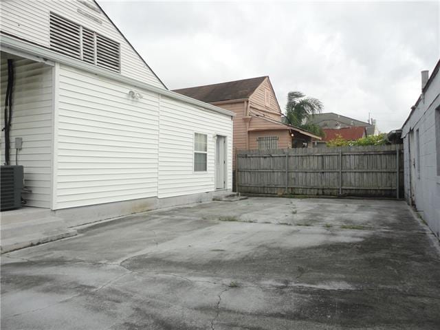 Building Photo - 1124 Josephine St