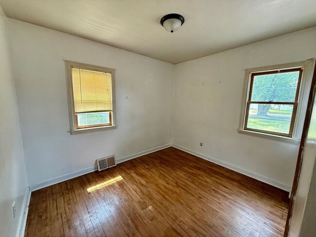 Building Photo - 3 Bed 1 Bath Single Family Home in Wausau