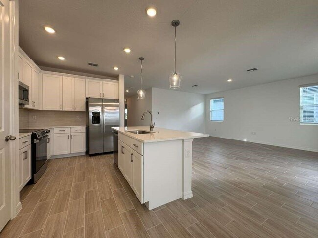 Building Photo - 30167 Rustic Mill St