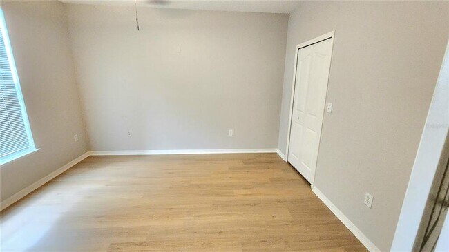 Building Photo - 5713 Legacy Crescent Pl