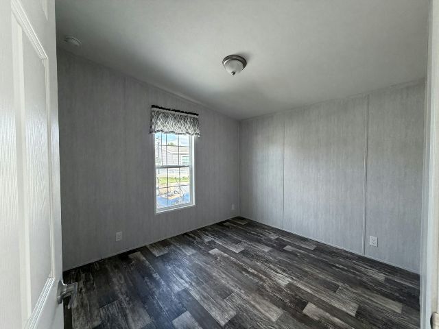 Building Photo - 2048 Bren Mar Ct