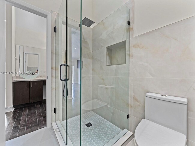 Building Photo - 3501 Magellan Cir