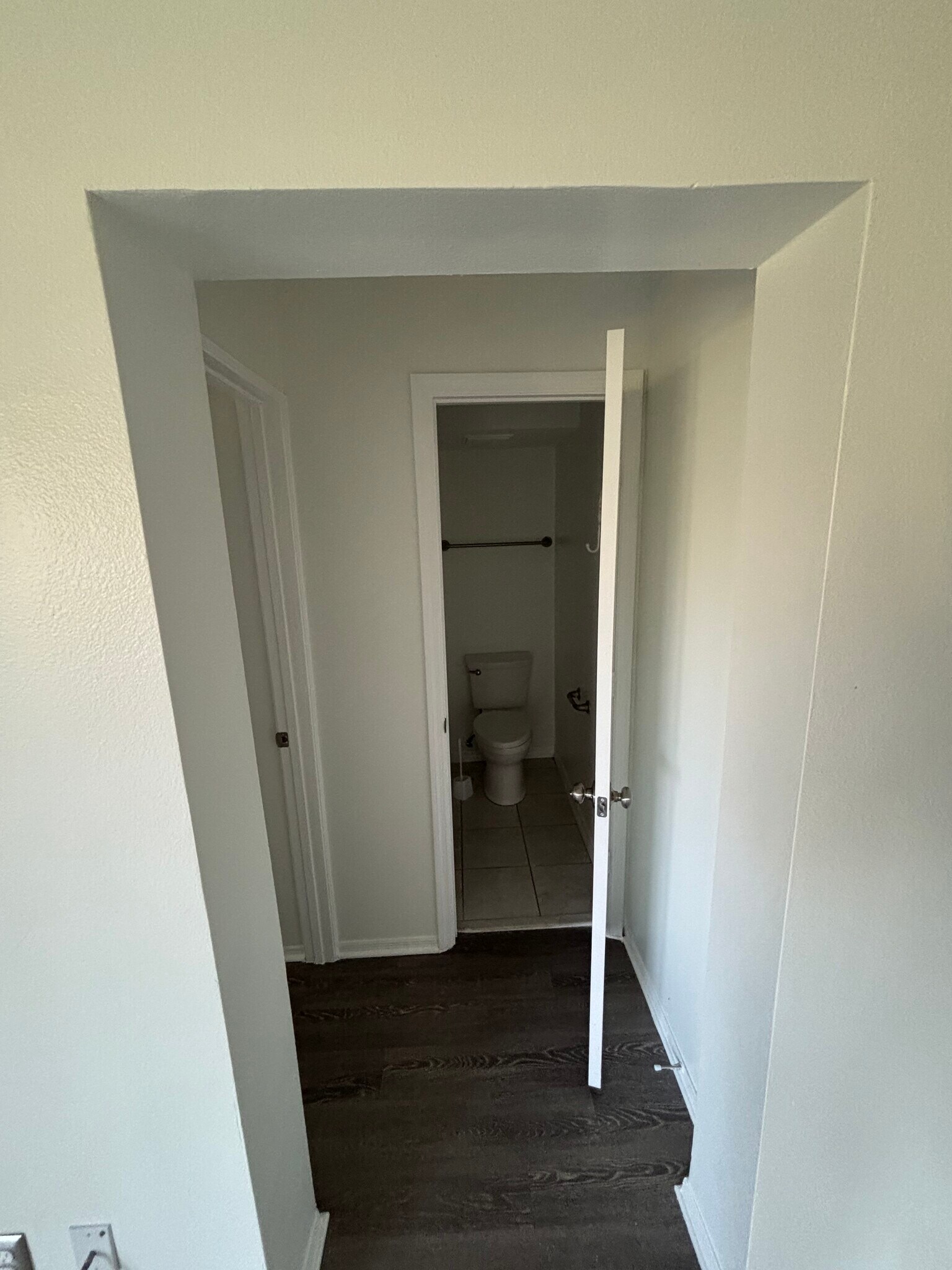 Building Photo - 2400 Feather Sound Dr