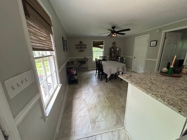 Building Photo - 79 Springbrook- Available August 2025!!