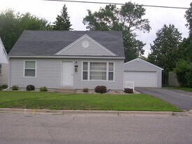 Building Photo - 410 Malin St