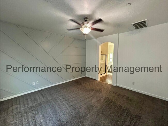 Building Photo - Stunning 3 Bed/2 Bath S Bakersfield Home w/ Solar, RBP & Security Deposit Alternative