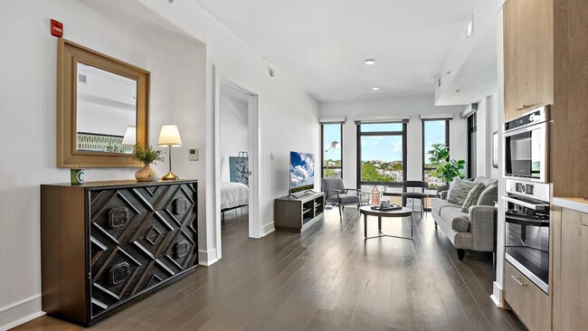 Building Photo - 1926 6th St NW