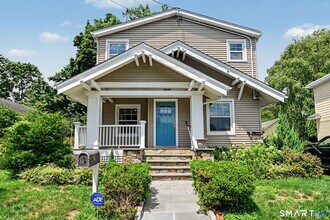 Building Photo - 5 Oakland Ter