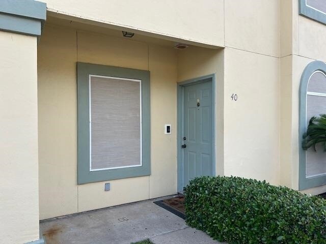 Building Photo - 1000 Ranchway Dr