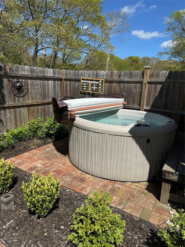 Building Photo - 21 Summit Blvd