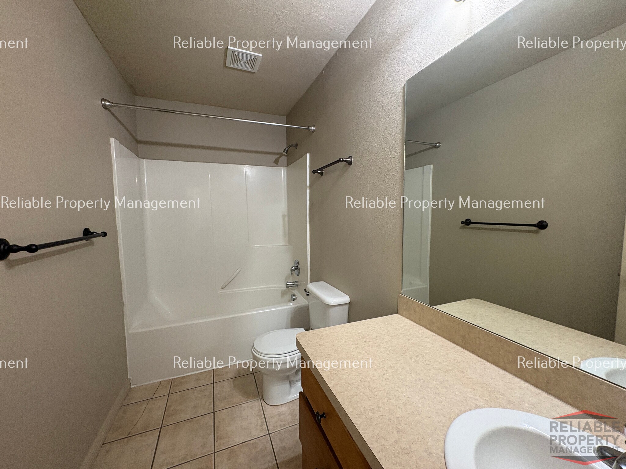 Building Photo - 184 Stockham Blvd