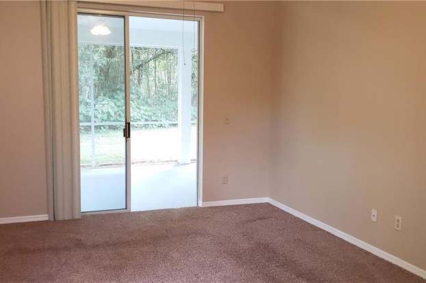 Building Photo - 9302 Pontiac Dr