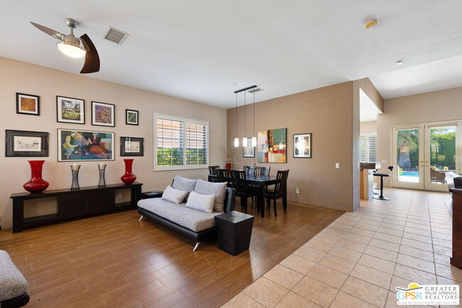 Building Photo - 40870 Avenida Rosario