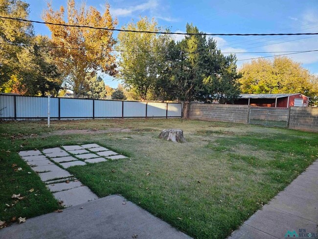 Building Photo - 2305 North Dr