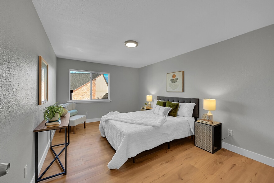 Building Photo - 7700 W Glasgow Pl