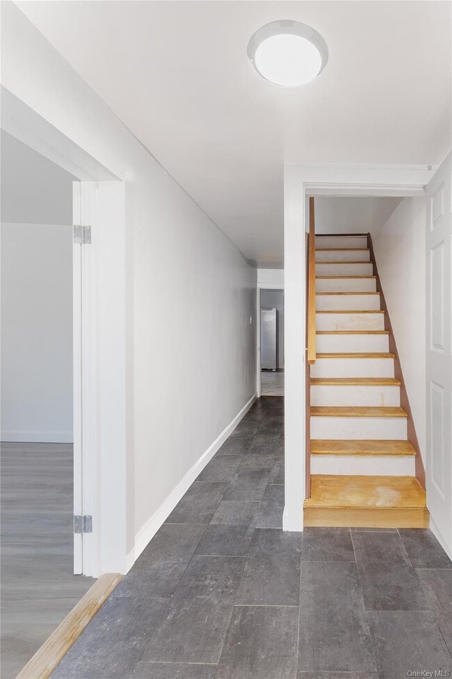 Building Photo - 100-30 Martense Ave