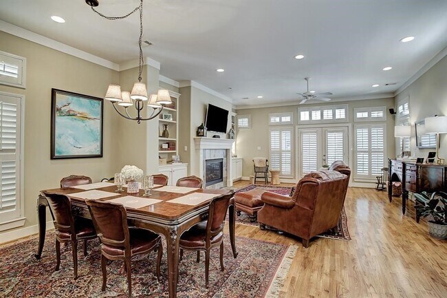 Building Photo - 246 Detering St