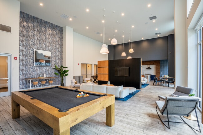 Interior Photo - Metro Mission Valley