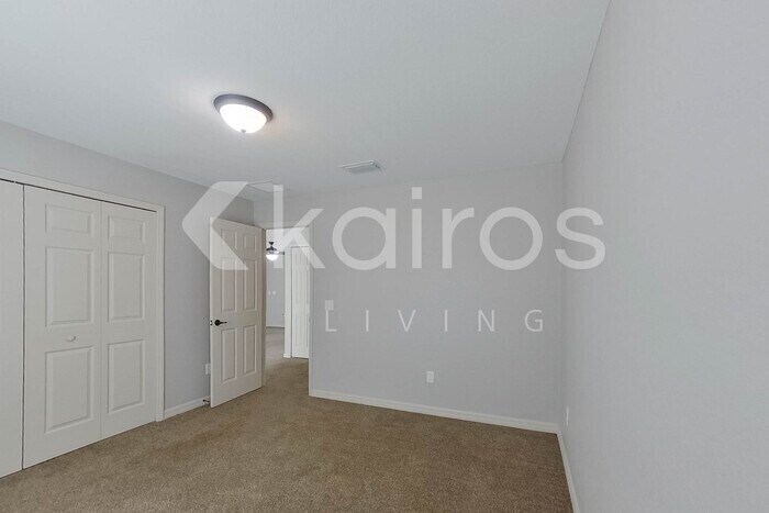 Building Photo - 465 Malauka Radial