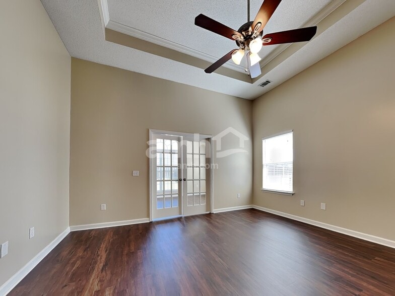 Building Photo - 822 Granite Ln