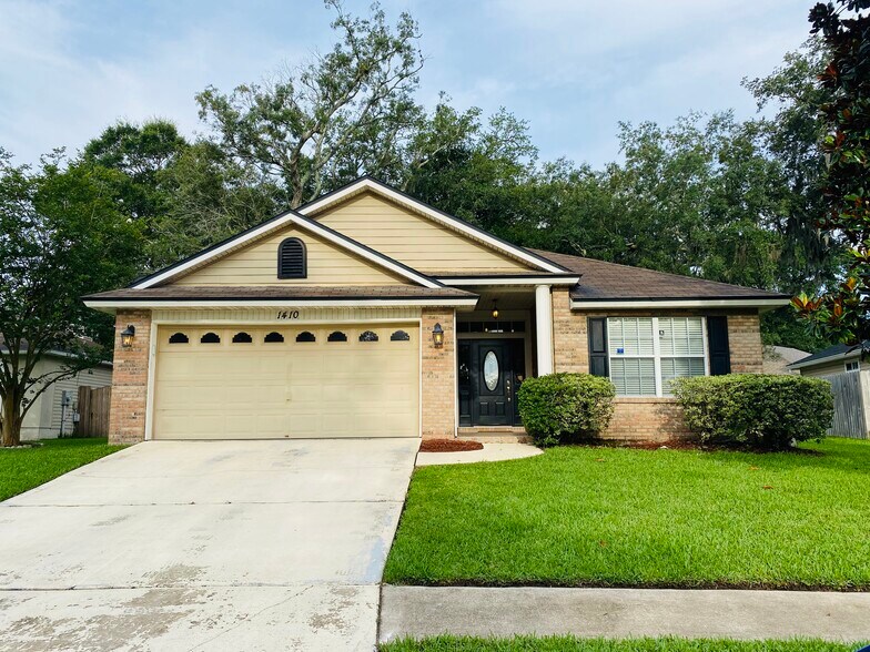 Front of Home - 1410 Soaring Flight Way