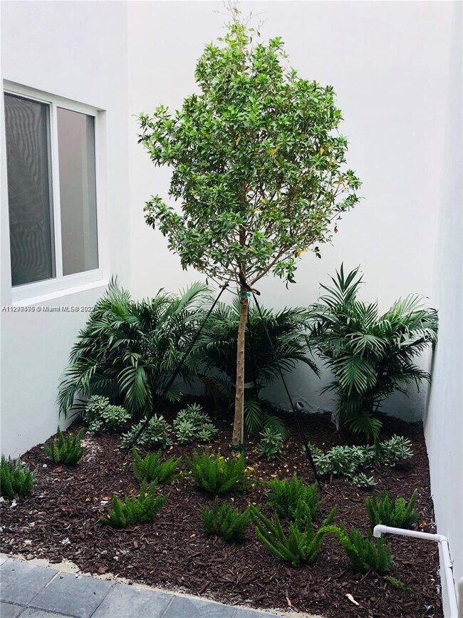 Building Photo - 6667 NW 102nd Path