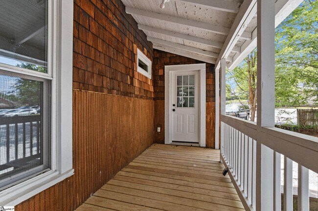 Building Photo - 3 Whitsett St