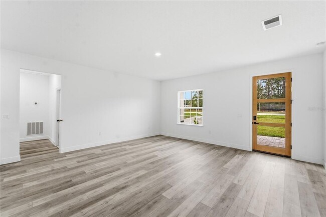 Building Photo - 785 Marion Oaks Trail