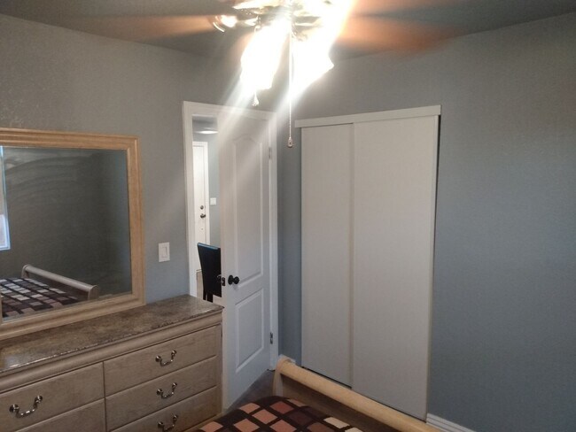 Building Photo - Charming 2BR House in Rosamond