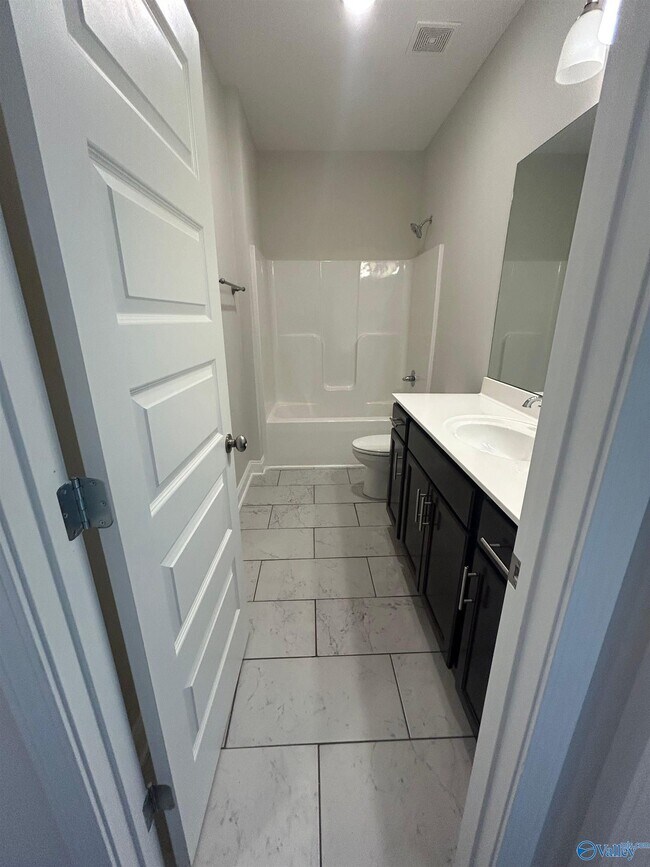 Building Photo - 14889 Imperial Dr