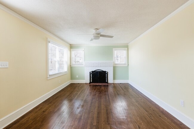 Building Photo - 207 N Beacon St